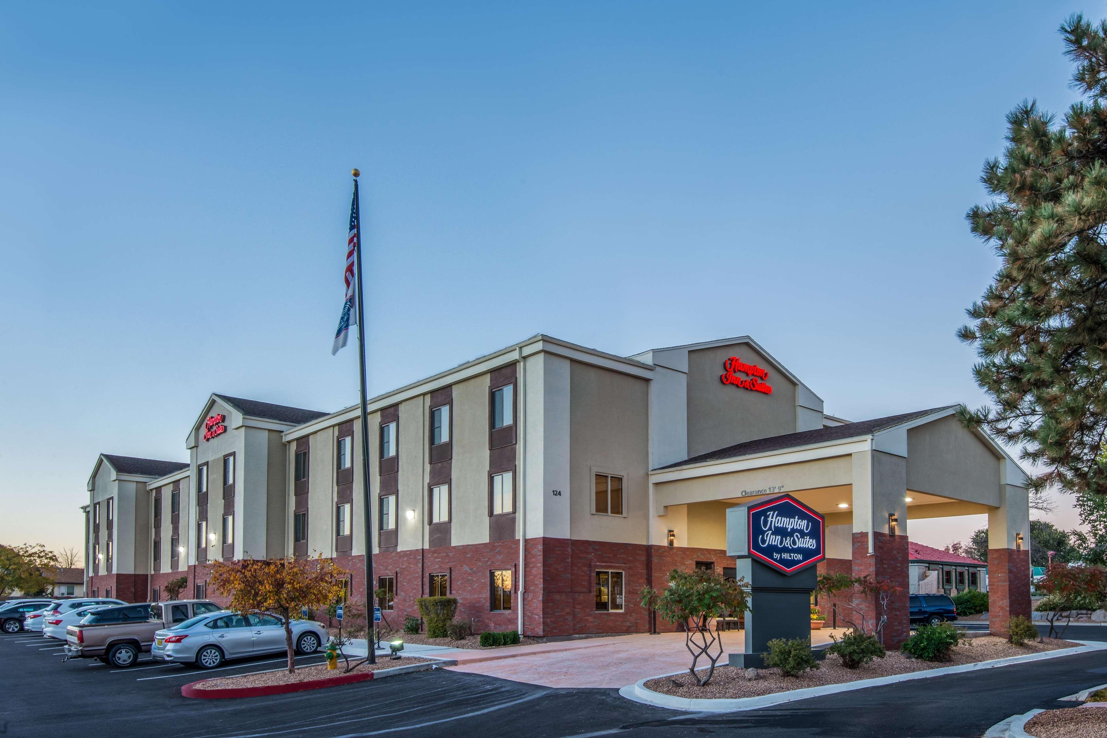 Hampton Inn & Suites Los Alamos Exterior photo